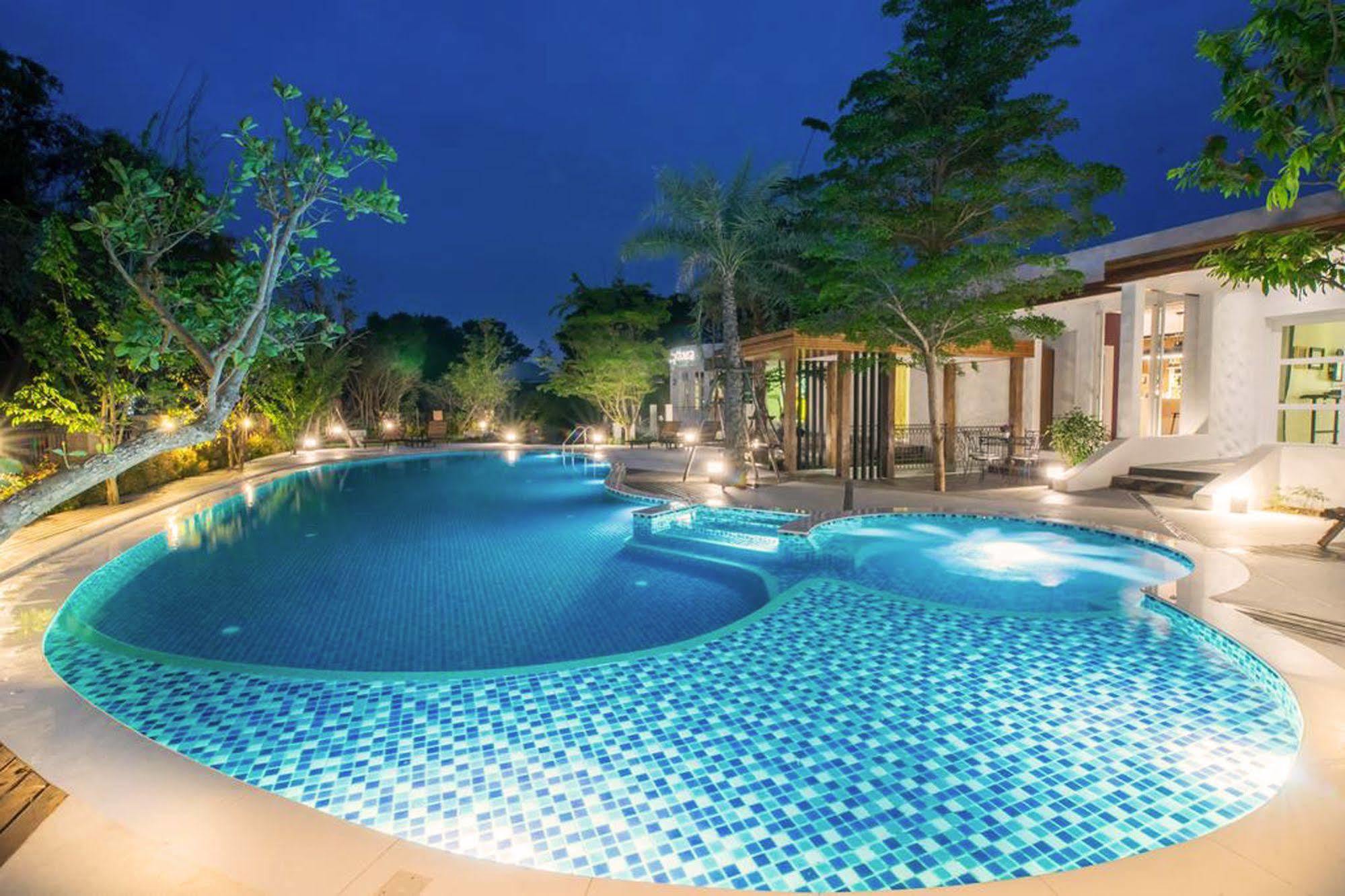 Monkey House Hotell Chiang Mai Exteriör bild